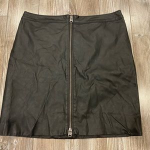 Abercrombie Vegan Leather Zipper Mini Skirt (Size L)